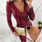 ✨ Elegante wikkeljurk met pailletten – V-hals, split en flatterende pasvorm voor feestjes en avondevents