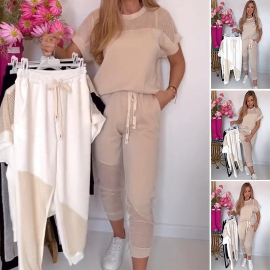 Tweedelige outfits voor dames: casual T-shirt en cropped joggingbroek