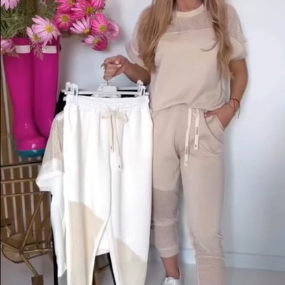 Tweedelige outfits voor dames: casual T-shirt en cropped joggingbroek