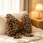 💋🐆 Luipaardprint Strikje Sierkussen – Wilde print, elegante afwerking, het perfecte decoratie-accessoire voor een chic Parijs interieur, tussen durf en vrouwelijkheid 🖤🎀