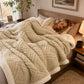 🛋️ Bespaar 50%! 🧶 Ultrazachte deken – Lichtgewicht, warm & ideaal voor op reis ✨